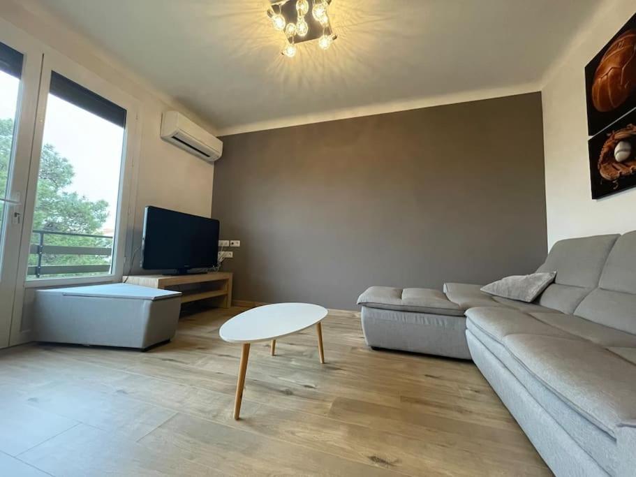Appartement 2 Chambres +Parking Narbonne Luaran gambar